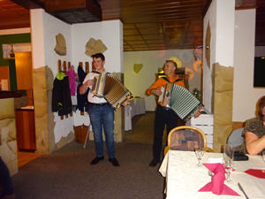 Die Reinsbergler zu einer Familienfeier